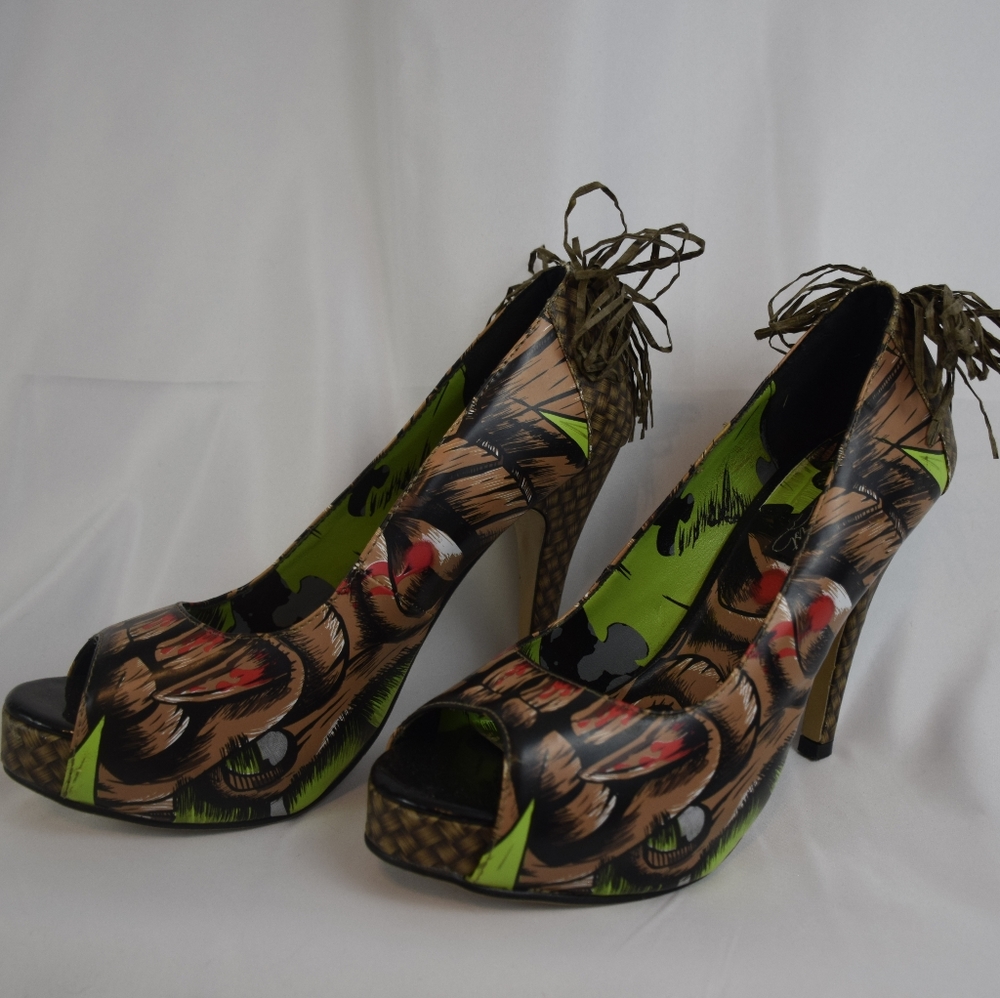 Iron Fist Tiki size 8 heels